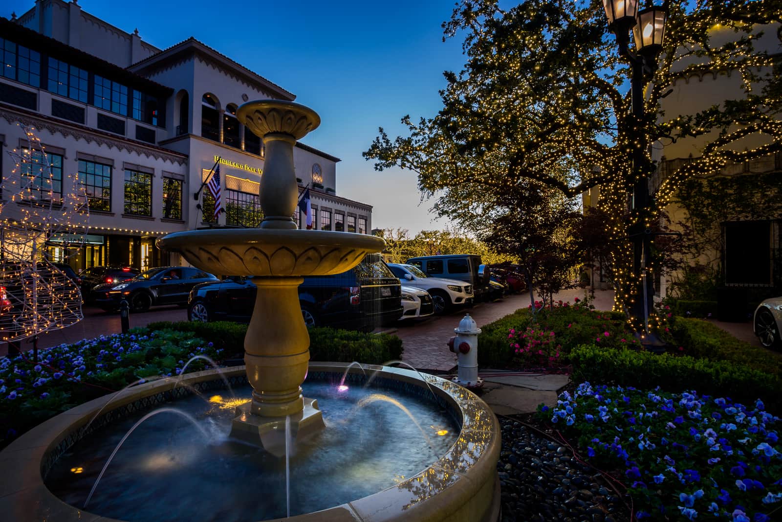 Water fountain in a small garden in Highland Park, Texas