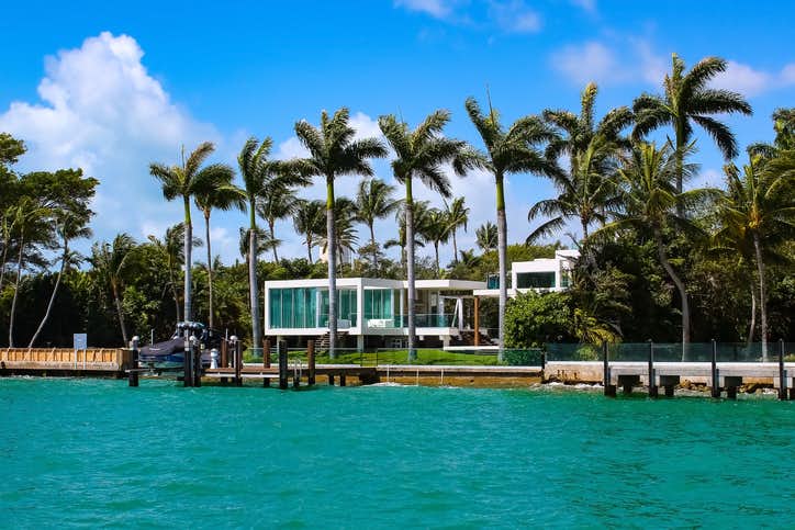 Luxurious mansion in Miami Beach, florida