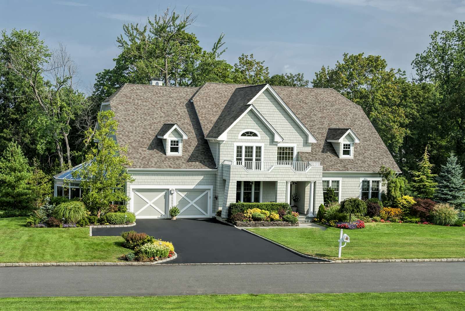 Luxury single family home in Long Island, New York